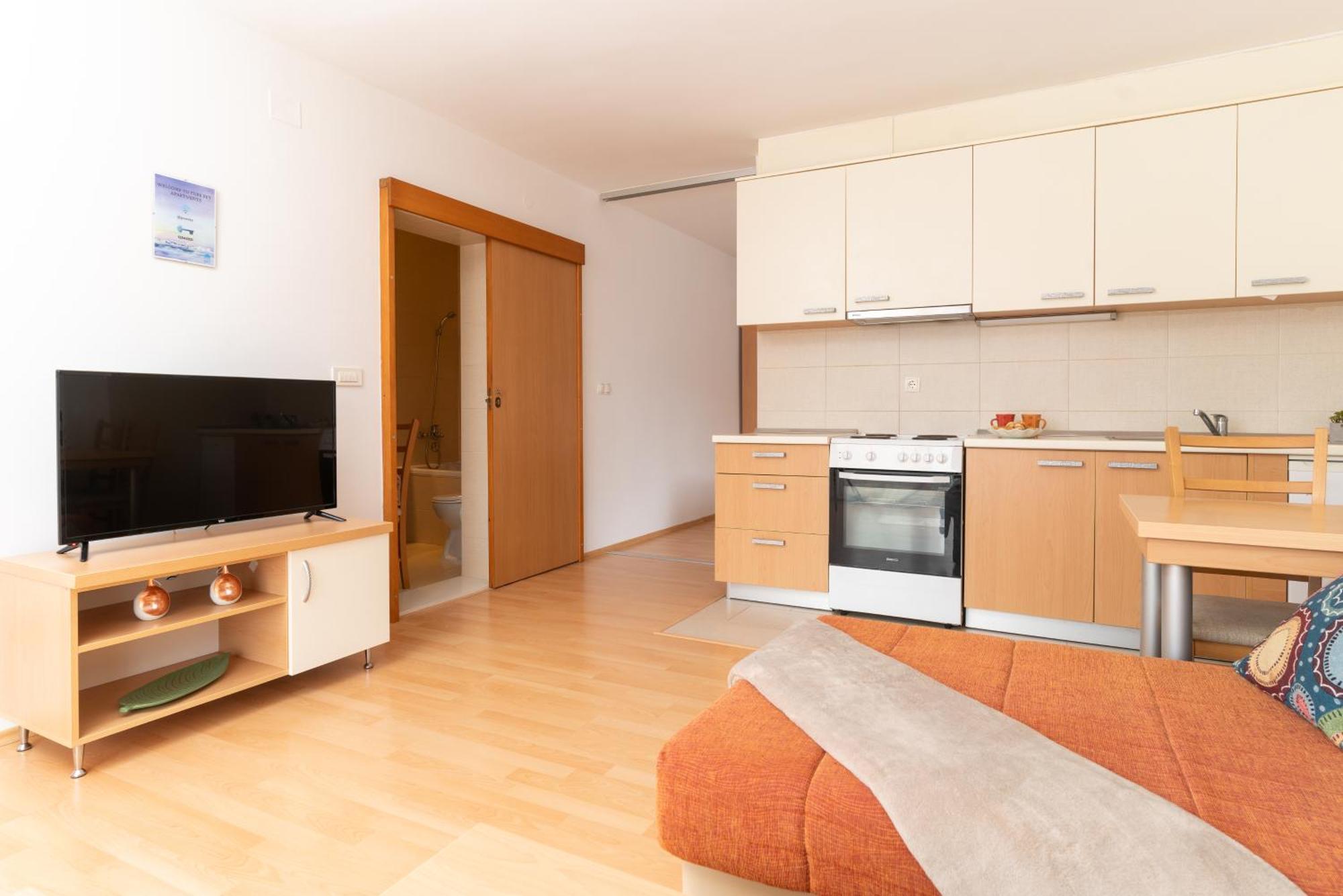 Pure Sky Apartments - With Pool Mostar Exterior photo